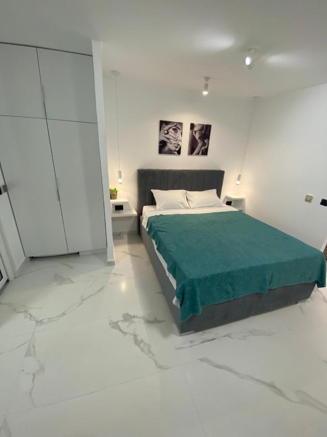Deluxe Pool Apartment 4 Petrovazzo Esterno foto