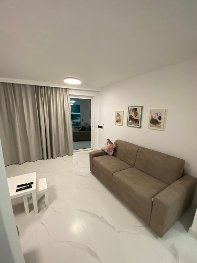 Deluxe Pool Apartment 4 Petrovazzo Esterno foto